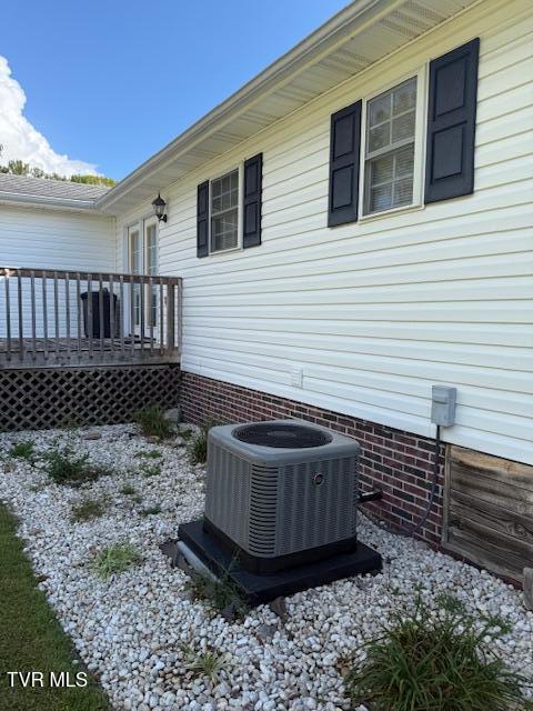 165 Smith Avenue Erwin, TN 37650 - Photo 25 of 33 IMG_5953