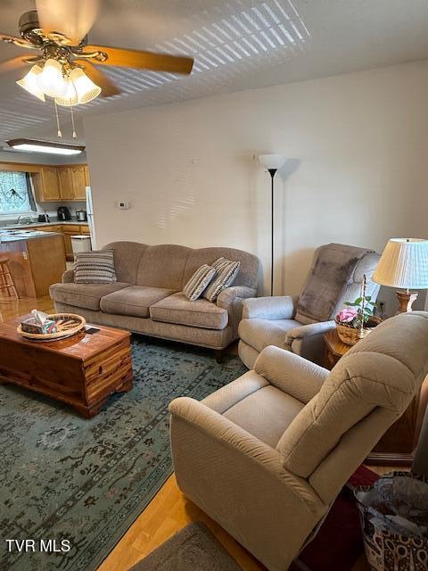 165 Smith Avenue Erwin, TN 37650 - Photo 4 of 33 IMG_5934