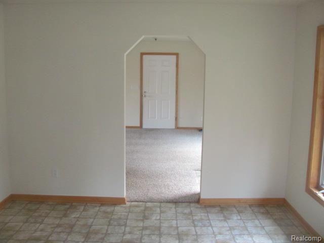 5594 Jefferson Road North Branch, MI 48461 - Photo 6 of 9 6dining.JPG