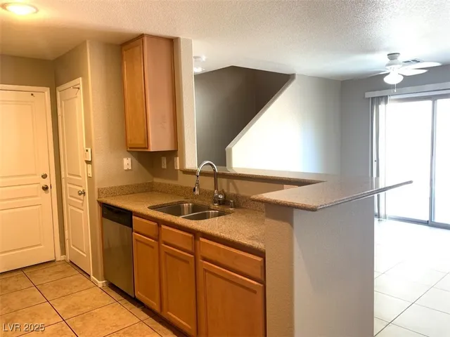 $1,800 | 10801 Cape Shore Avenue, Las Vegas, NV 89166