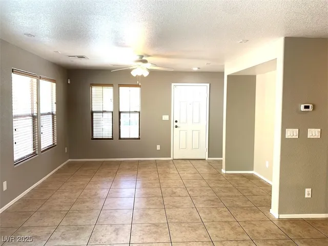 $1,800 | 10801 Cape Shore Avenue, Las Vegas, NV 89166