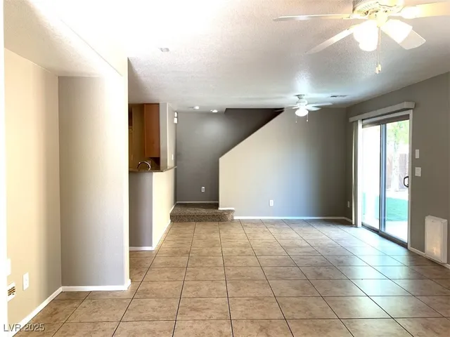 $1,800 | 10801 Cape Shore Avenue, Las Vegas, NV 89166