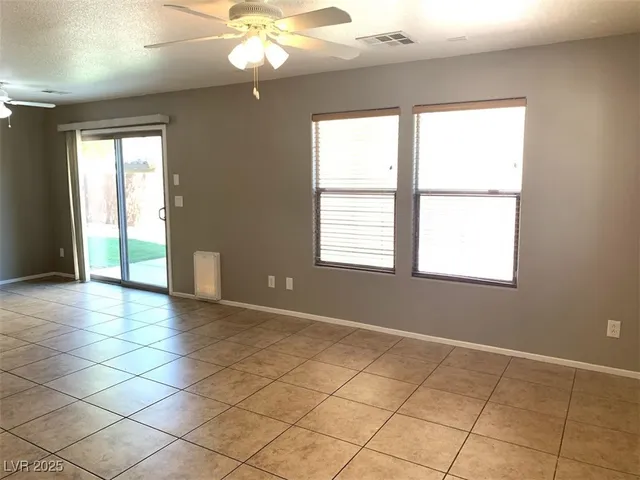 $1,800 | 10801 Cape Shore Avenue, Las Vegas, NV 89166