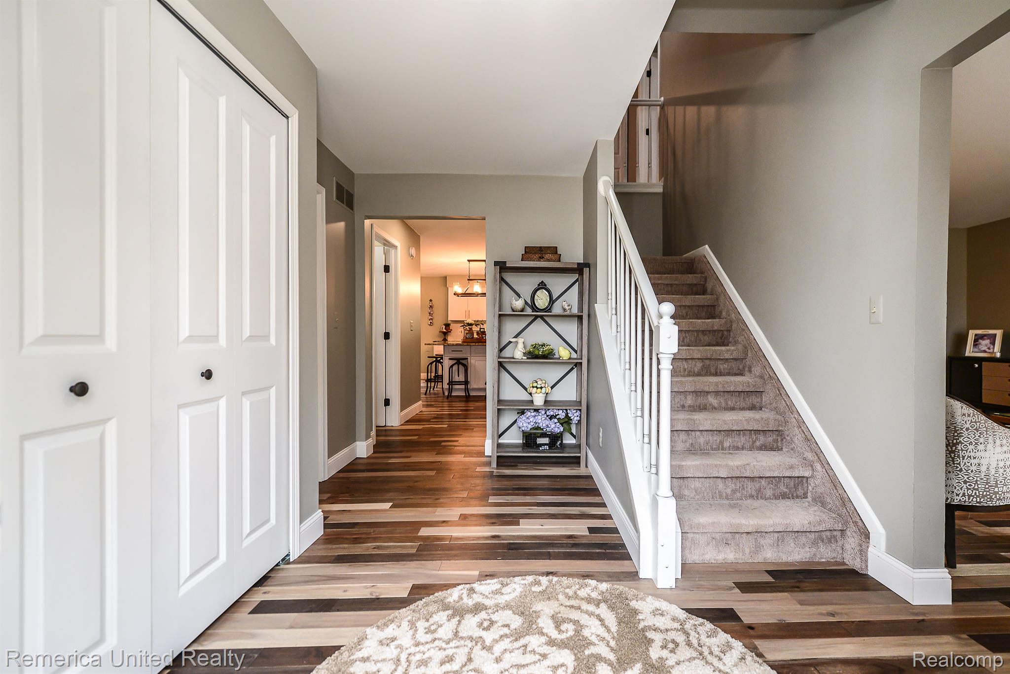 11536 Ridge Road South Lyon, MI 48178 - Photo 4 of 58 Gallery Image 4