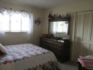 1535 Palestine Road Bedford, IN 47421 - Photo 9 of 12