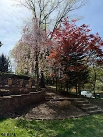 $949,000 | 1044 Summit Lane, Mountainside, NJ 07092