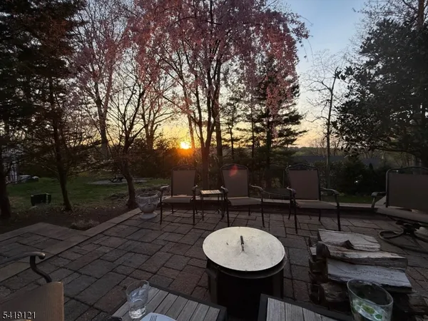 $949,000 | 1044 Summit Lane, Mountainside, NJ 07092