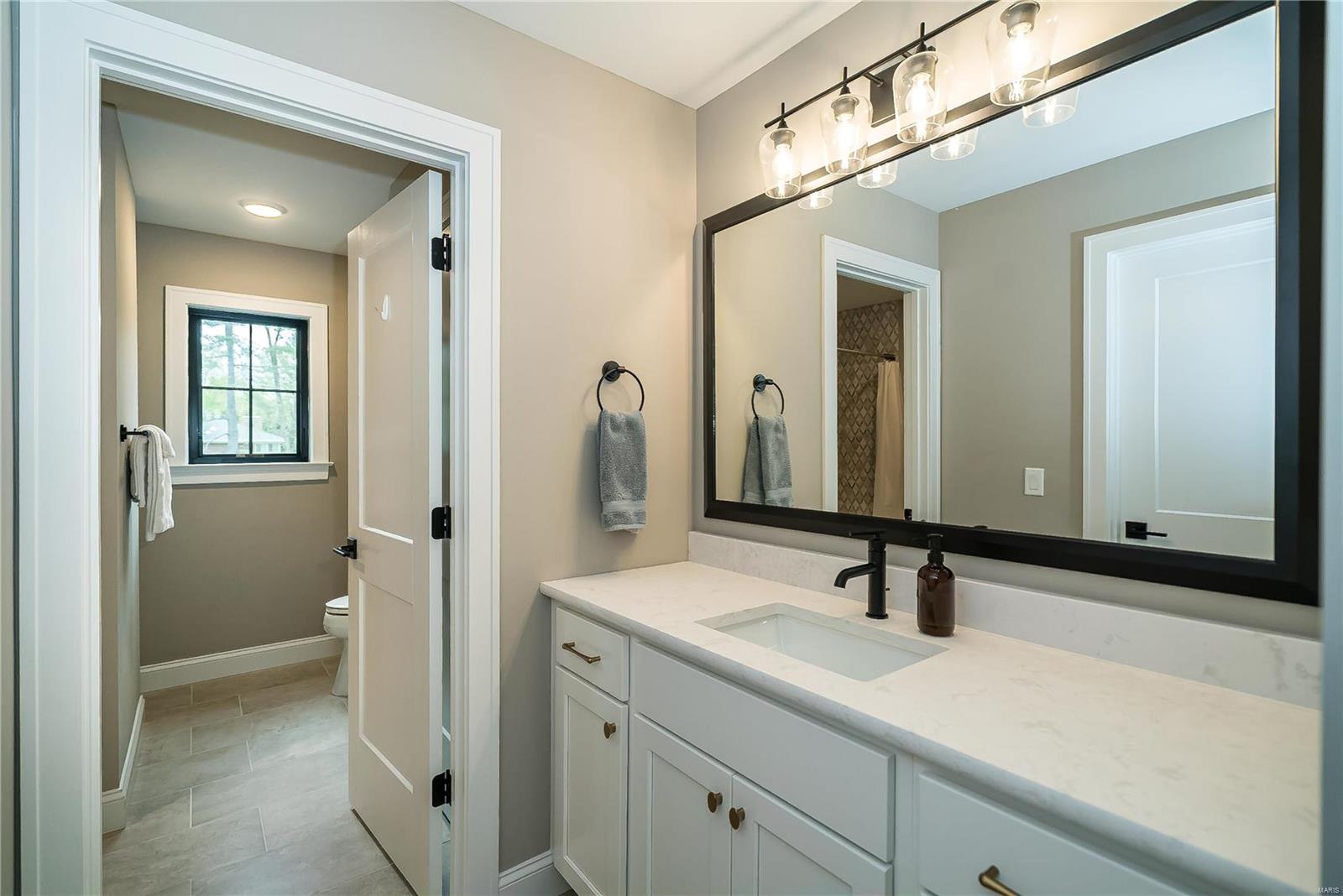 18 Lynnbrook Road St. Louis, MO 63131 - Photo 33 of 48 Gallery Image 33