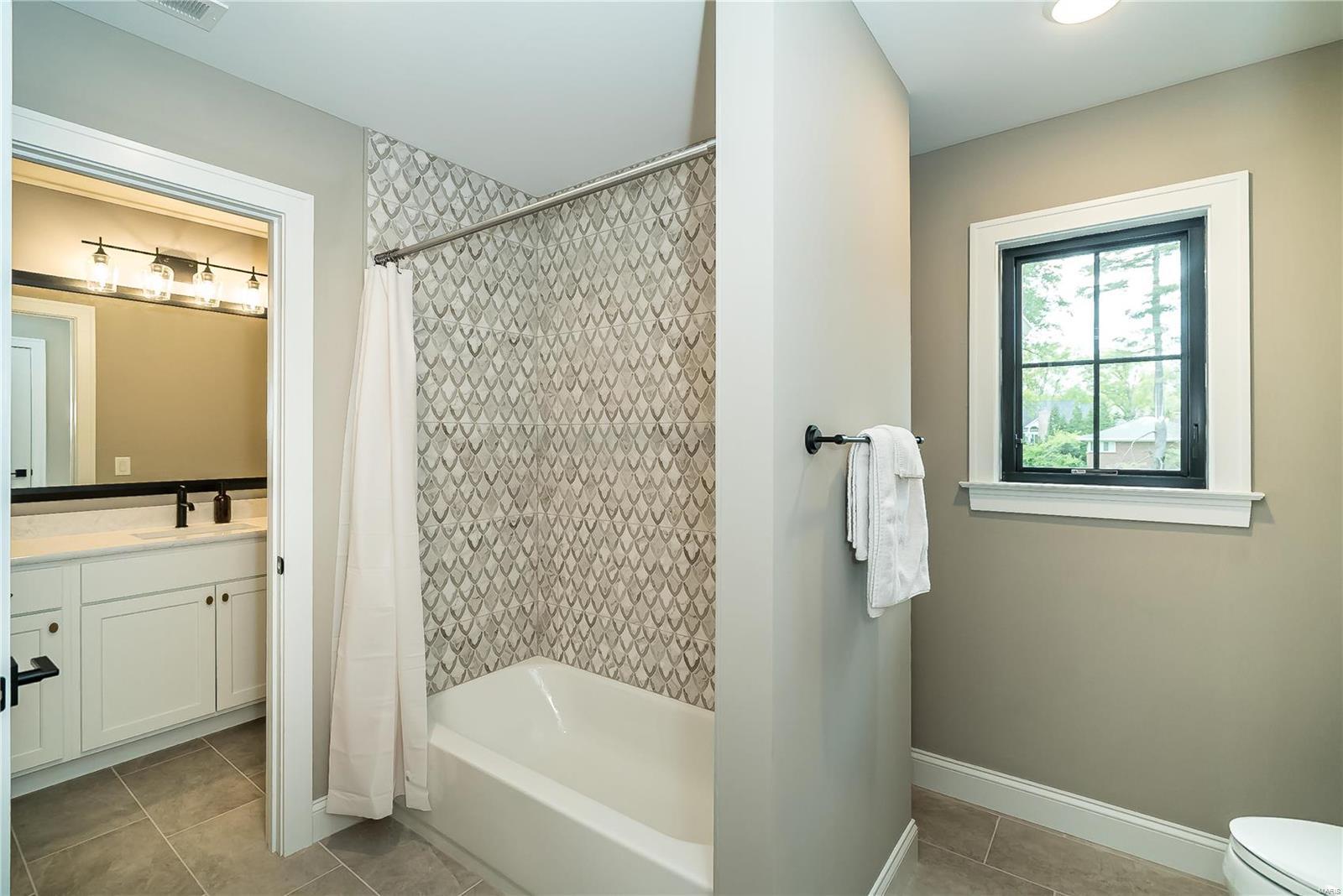 18 Lynnbrook Road St. Louis, MO 63131 - Photo 34 of 48 Gallery Image 34