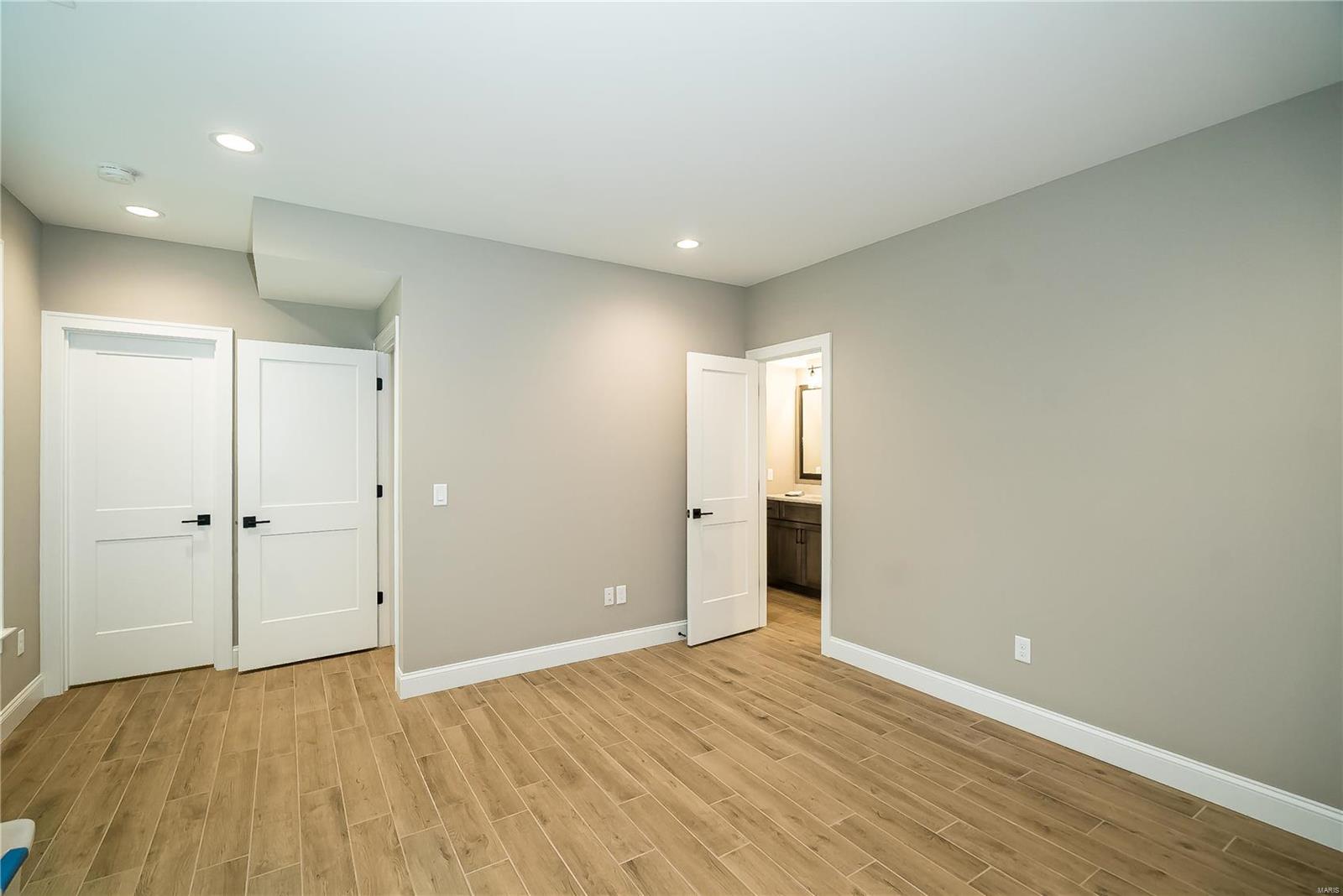 18 Lynnbrook Road St. Louis, MO 63131 - Photo 42 of 48 Gallery Image 42