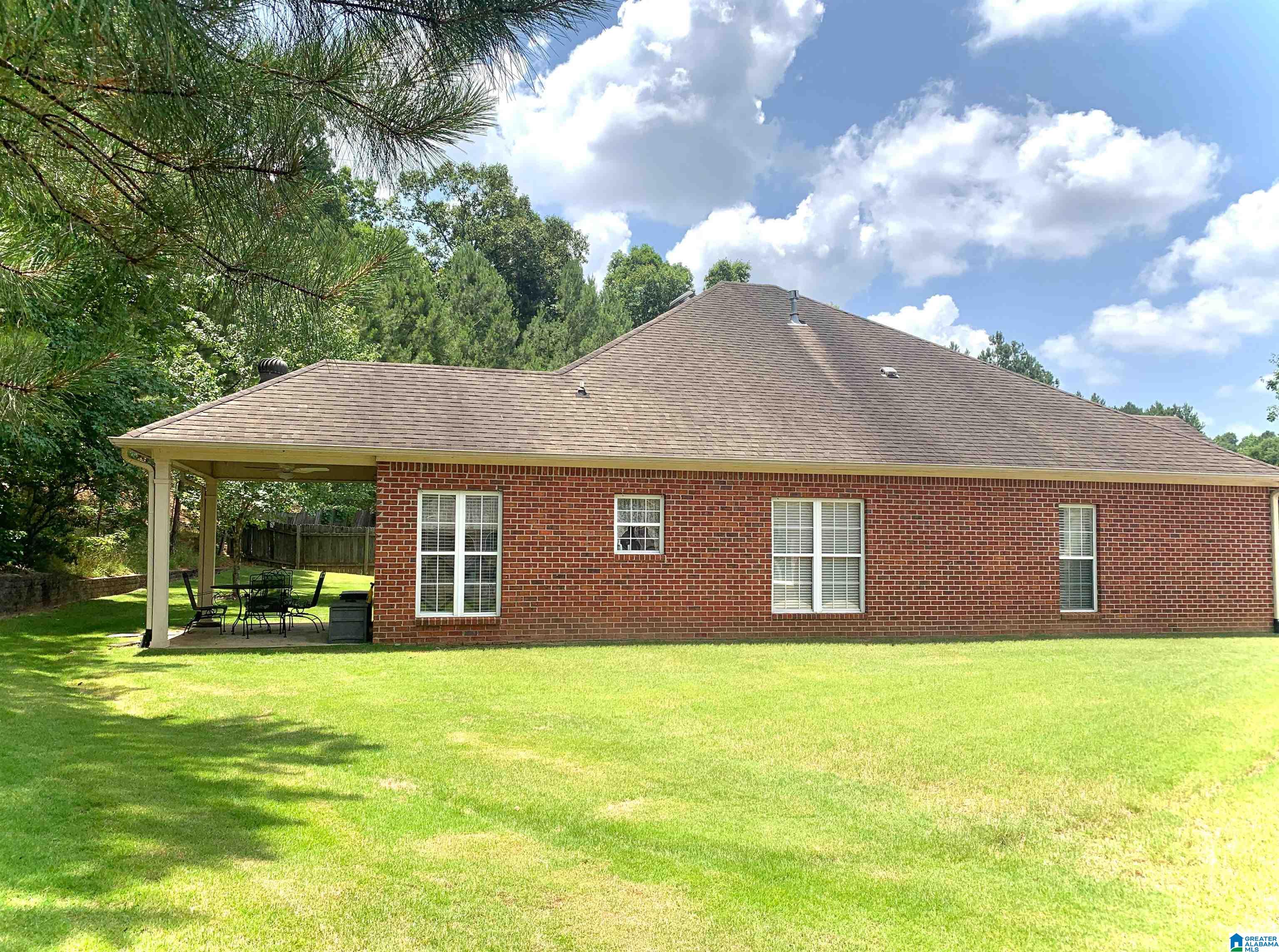 209 Cove Place Pelham, AL 35124 - Photo 4 of 16