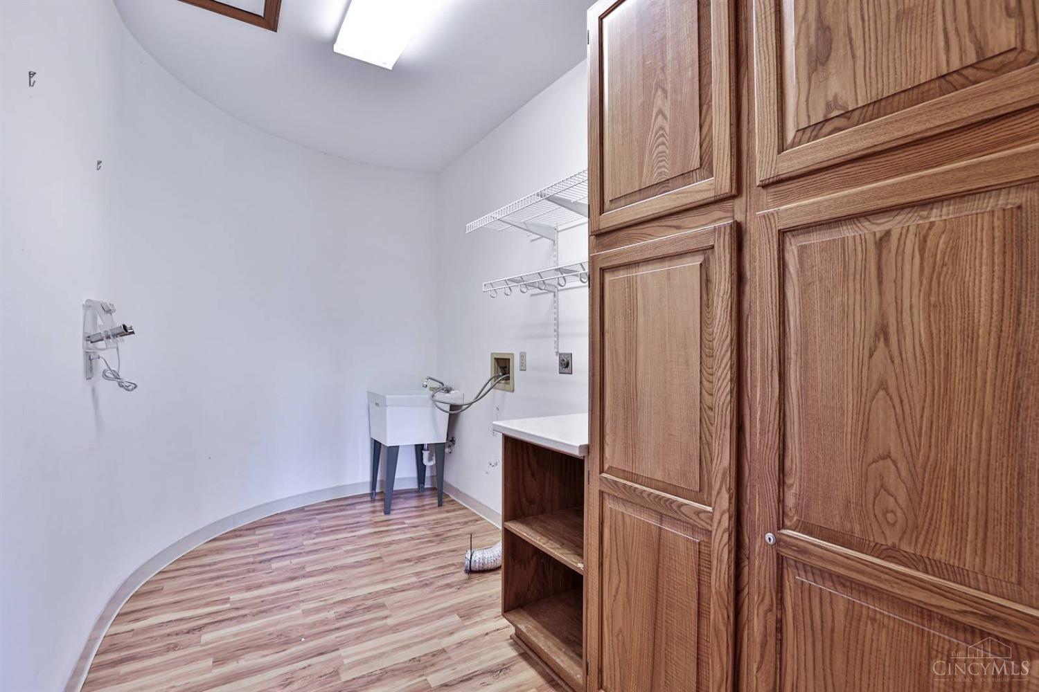 4570 Hanley Road Cincinnati, OH 45247 - Photo 41 of 71 Gallery Image 41