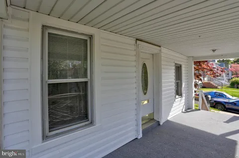 $220,000 | 216 Clyde Avenue, Halethorpe, MD 21227