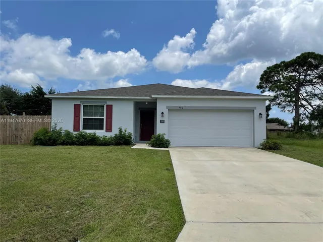 $2,350 | 982 Southwest Commonwealth Road, Port St. Lucie, FL 34953