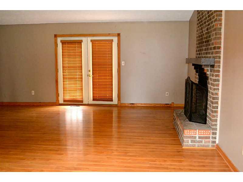 5530 Milhouse Road Indianapolis, IN 46221 - Photo 2 of 16 Gallery Image 2