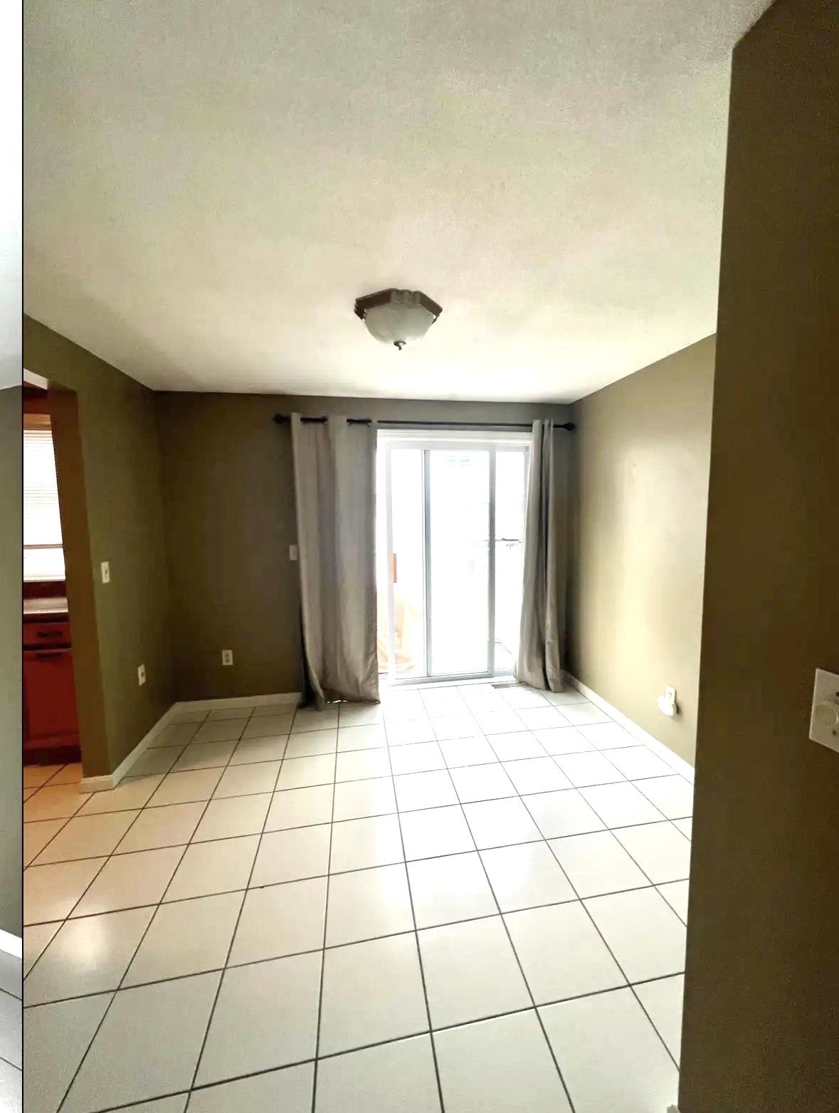 777 Middle Road, Unit 18 Portsmouth, NH 03801 - Photo 6 of 16 Gallery Image 6