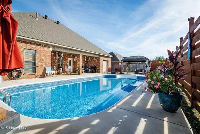 $369,900 | 319 Bullock Circle, Richland, MS 39218