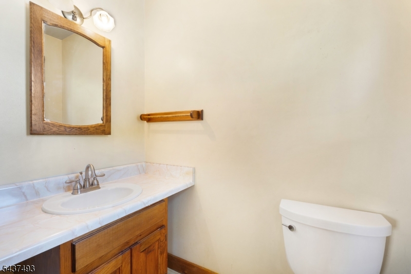 604 East Vail Road Landing, NJ 07850 - Photo 11 of 20