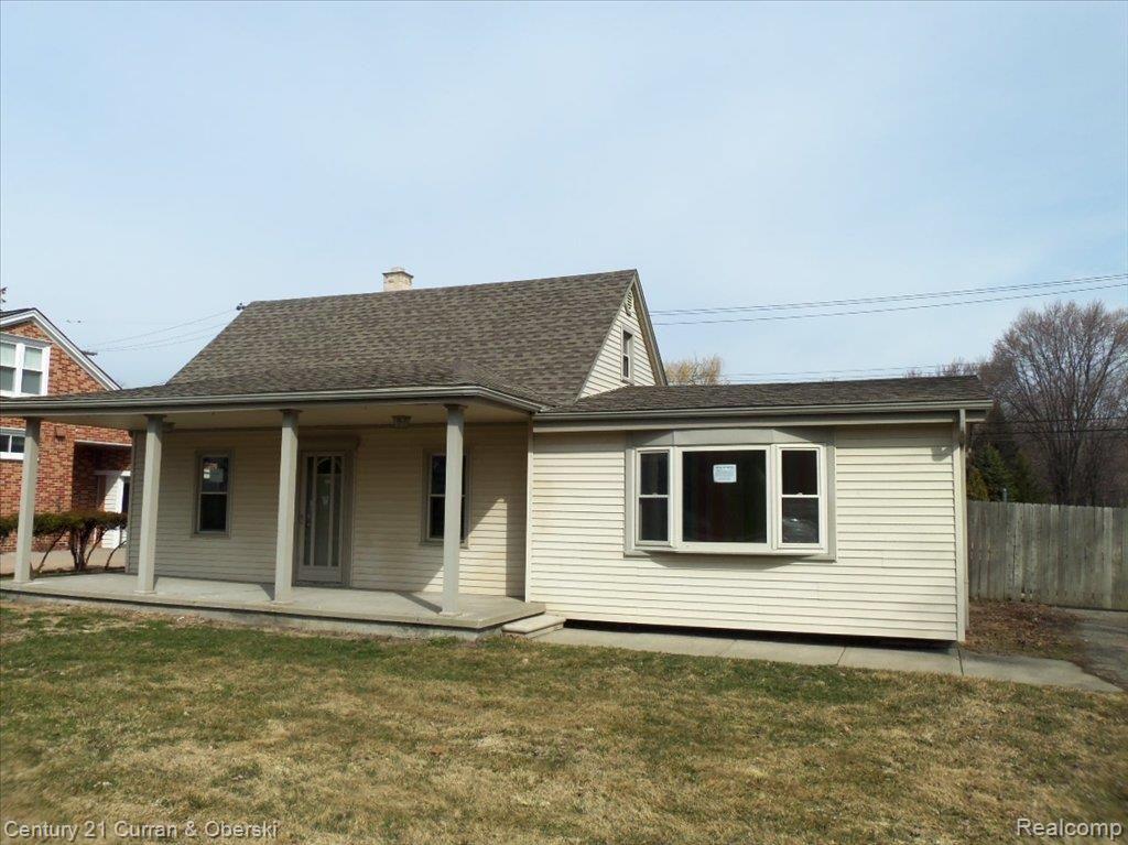 25428 Wick Road Taylor, MI 48180 - Photo 2 of 17 100_0661