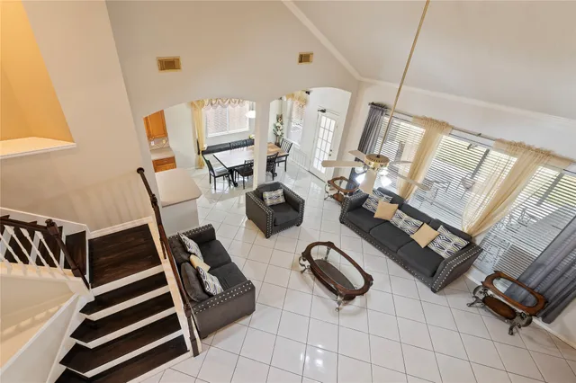 $349,000 | 5011 Lakeside Court, Pasadena, TX 77504