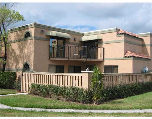 8207 Thames Boulevard, Unit D Boca Raton, FL 33433 - Photo 1 of 8 Primary Photo