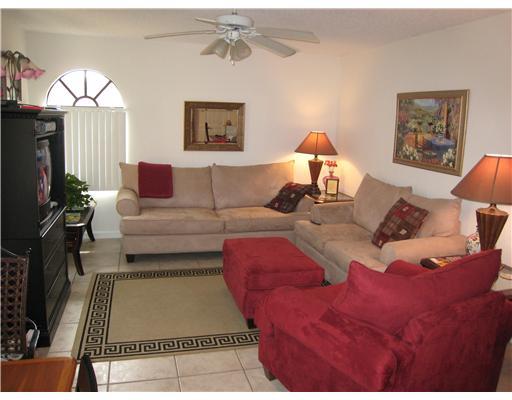 8207 Thames Boulevard, Unit D Boca Raton, FL 33433 - Photo 2 of 8 Additional Photo