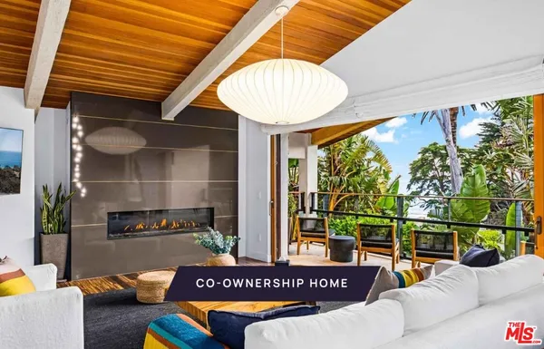 $1,099,000 | 31851 Sea Level Drive, Unit 3, Malibu, CA 90265