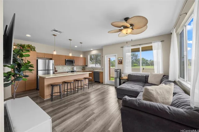 $4,100 | 91-1159 Kamakana Street, Unit 138, Ewa Beach, HI 96706