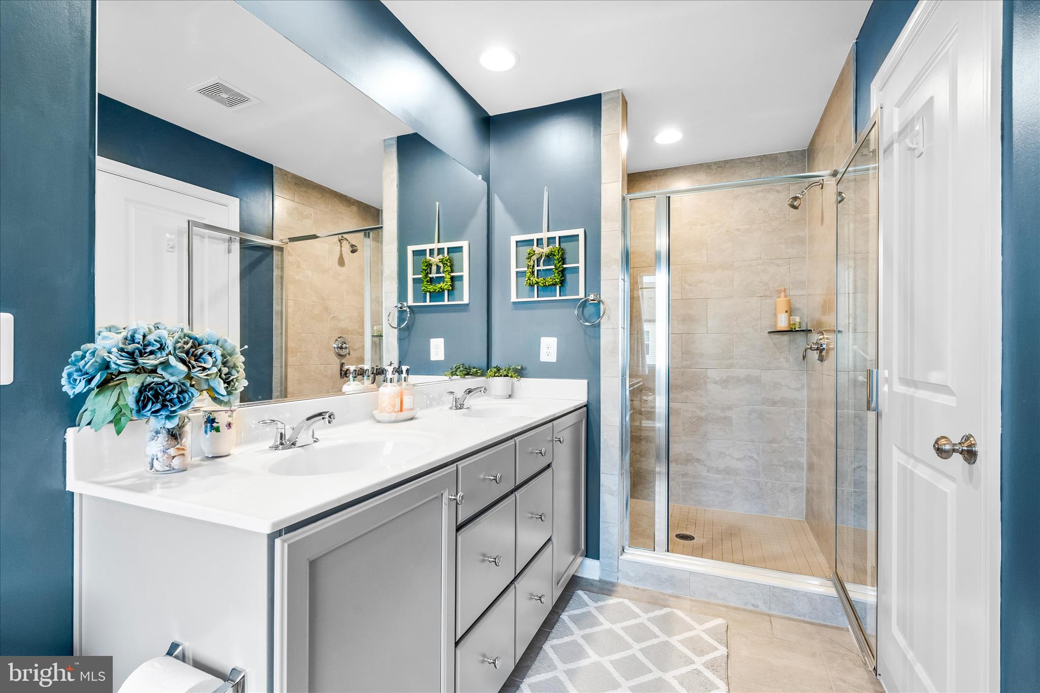 8430 Pine Bluff Road Frederick, MD 21704 - Photo 26 of 45 Primary Bathroom