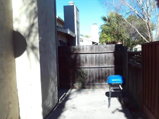 a view of a pathway of a house