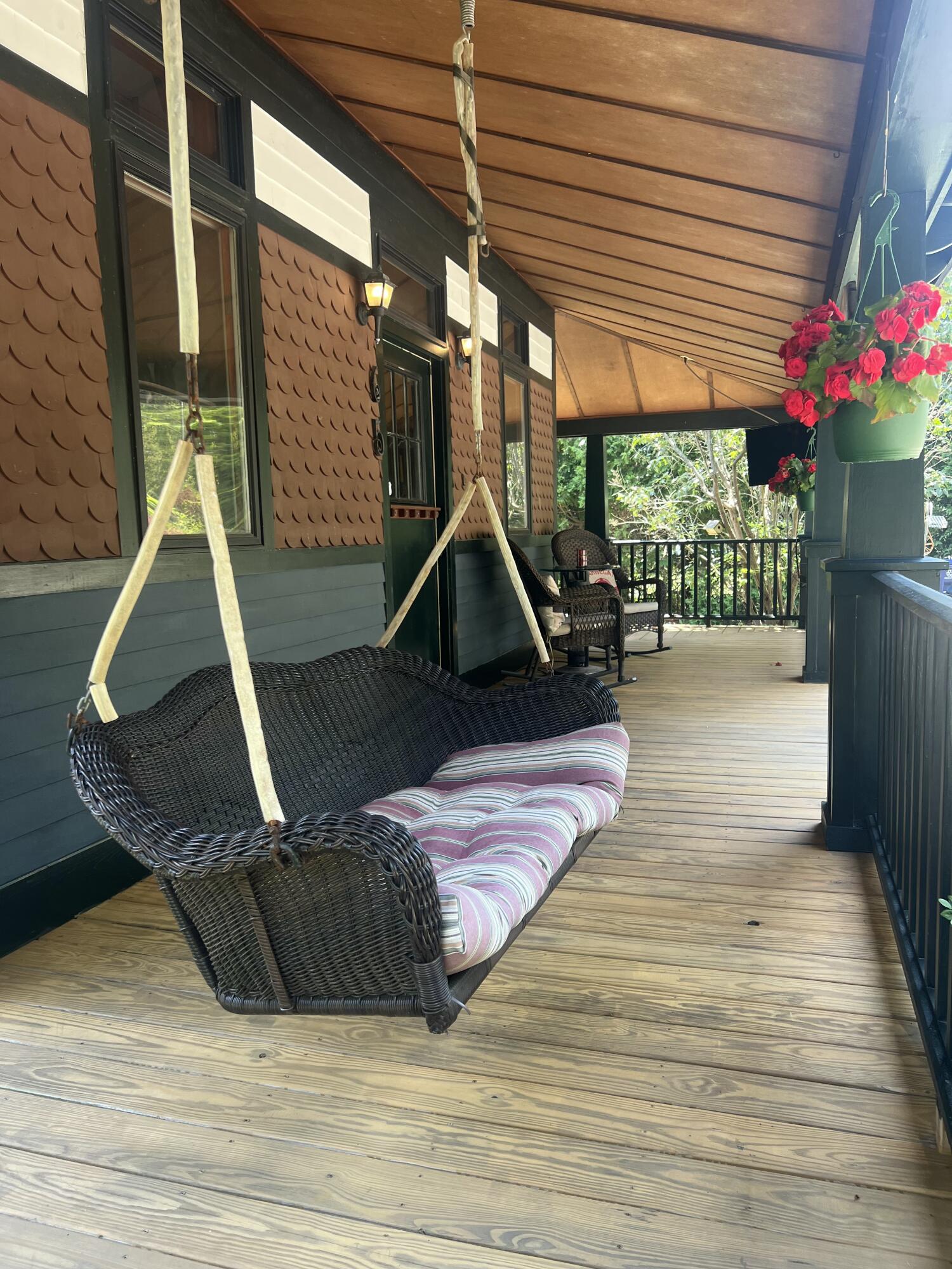 65 Main Street York, ME 03909 - Photo 3 of 33 porch