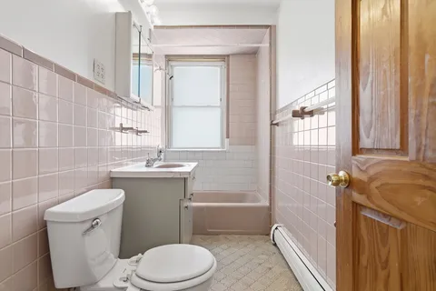 $2,850 | 26 Rockwell Avenue, Unit 2, Medford, MA 02155