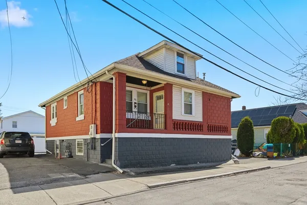 $2,850 | 26 Rockwell Avenue, Unit 2, Medford, MA 02155