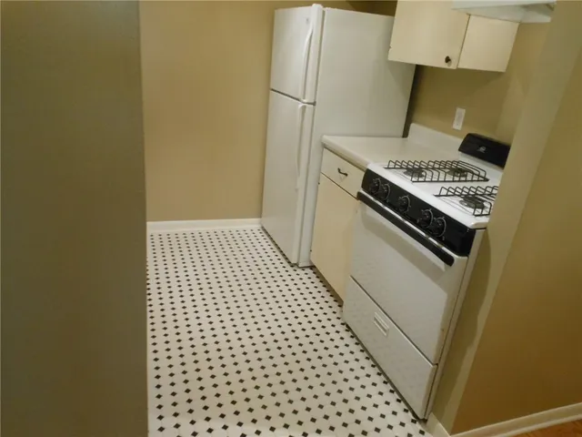 $1,850 | 2516 Enfield Road, Unit 201, Austin, TX 78703