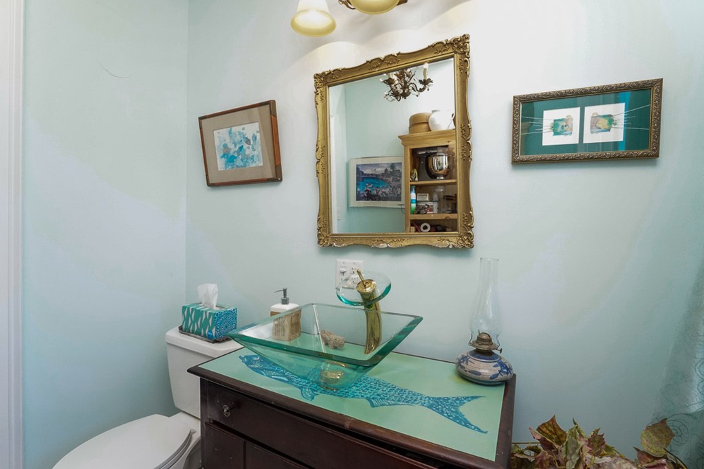 284 River Road Winthrop, MA 02152 - Photo 9 of 22 Gallery Image 9