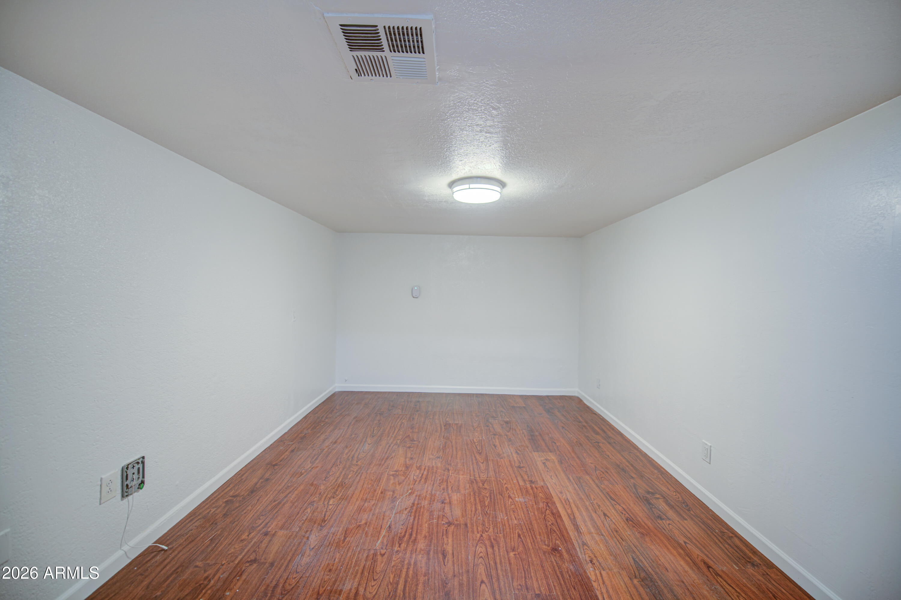 6071 West Osborn Road Phoenix, AZ 85033 - Photo 16 of 20 Family Room 1