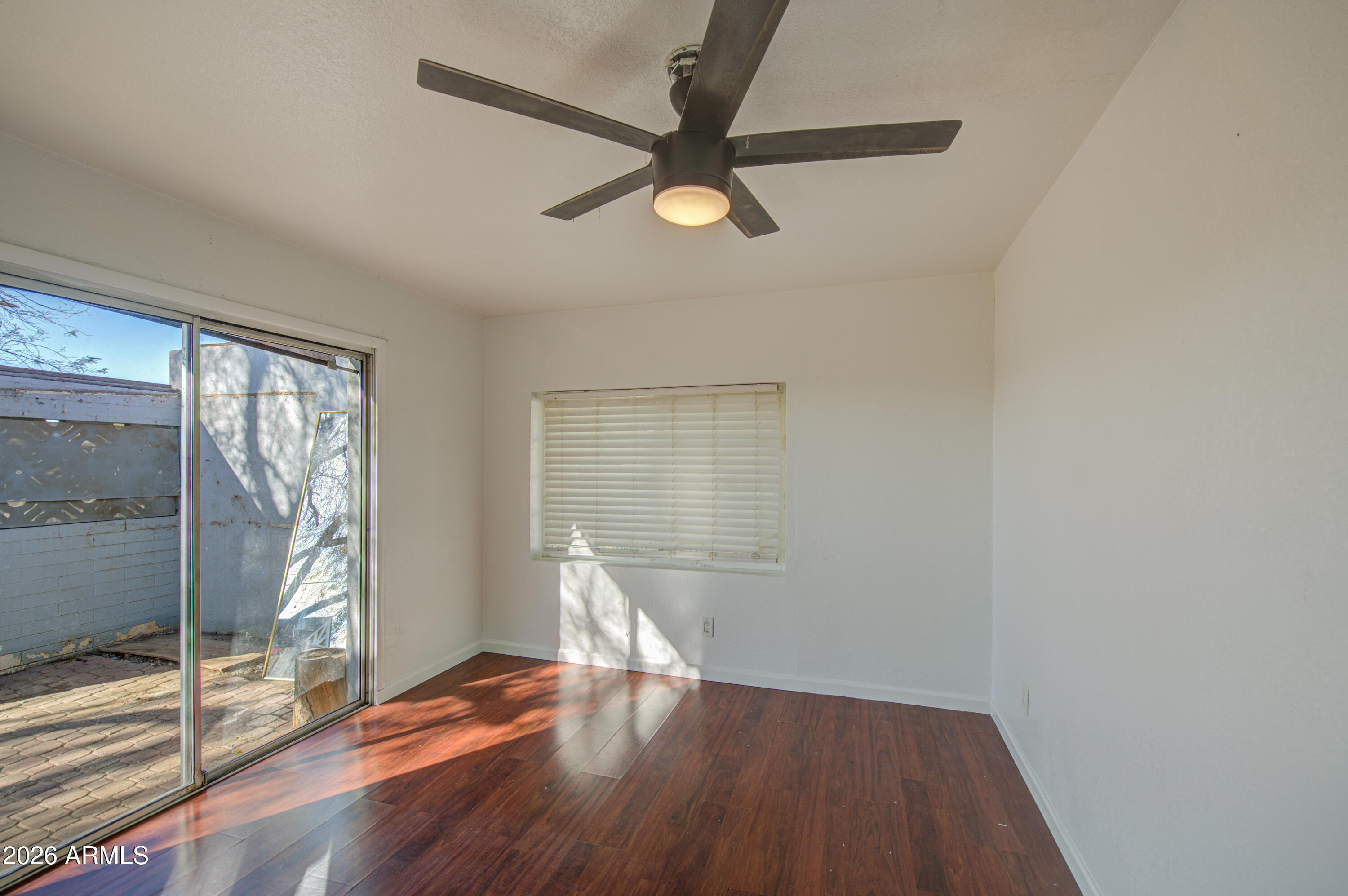 6071 West Osborn Road Phoenix, AZ 85033 - Photo 7 of 20 Bedroom 1-pic 1