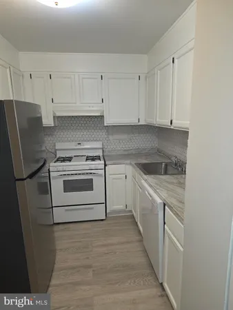 $349,000 | 4600 South Four Mile Run Drive, Unit 1203, Arlington, VA 22204