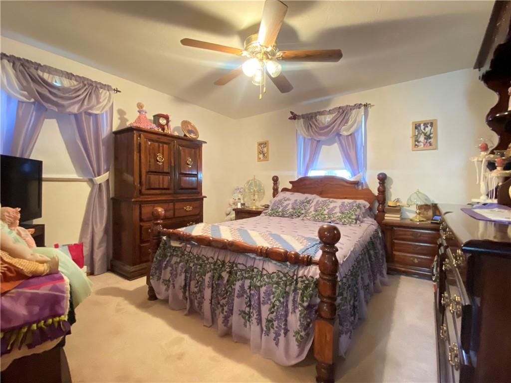 2017 Borland Road Pittsburgh, PA 15243 - Photo 20 of 33 Main Bedroom