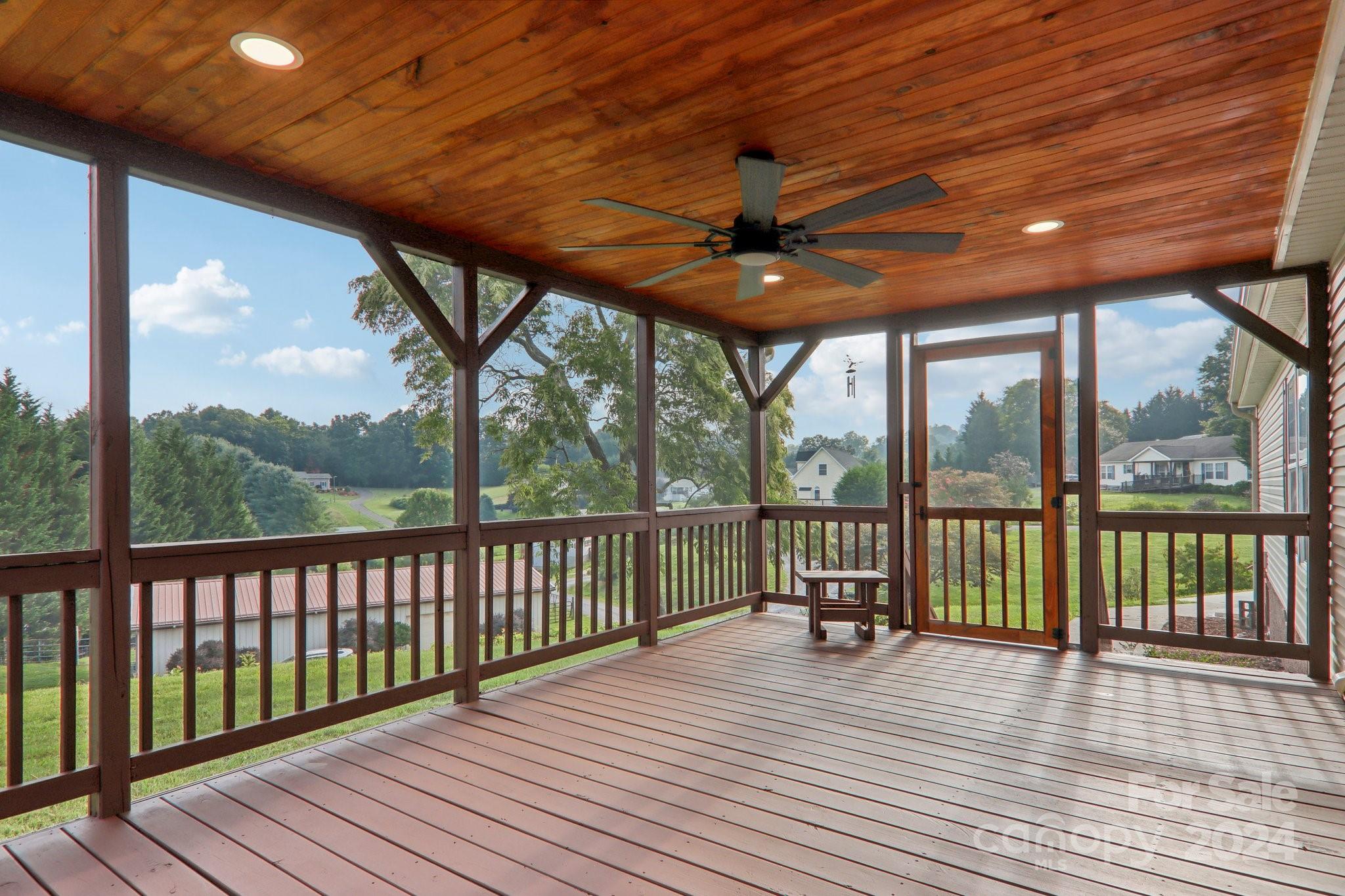 4 Wolf Ridge Canton, NC 28716 - Photo 3 of 44 Gallery Image 3