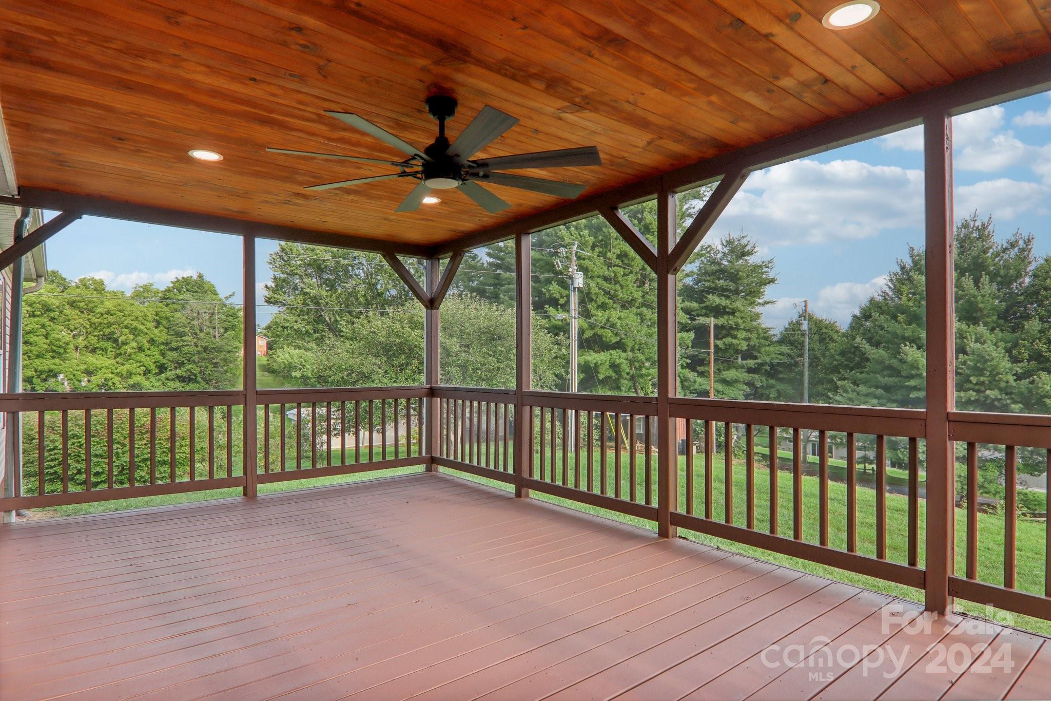 4 Wolf Ridge Canton, NC 28716 - Photo 4 of 44 Gallery Image 4