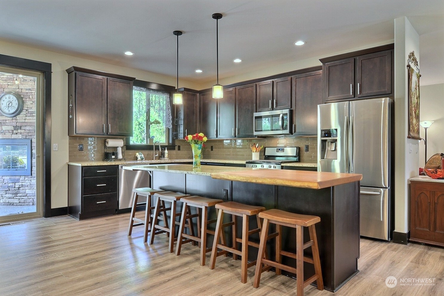1537 Southwest Old Clifton Road Port Orchard, WA 98367 - Photo 14 of 40 Gallery Image 14