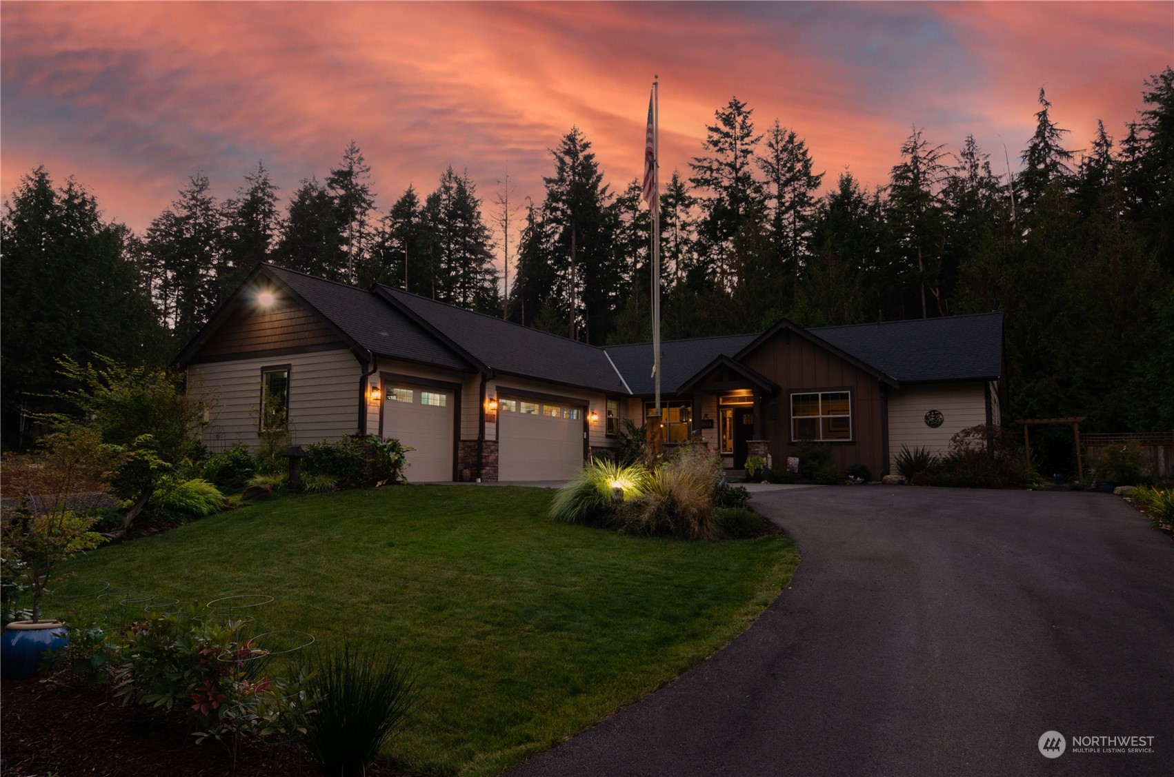 1537 Southwest Old Clifton Road Port Orchard, WA 98367 - Photo 2 of 40 Gallery Image 2