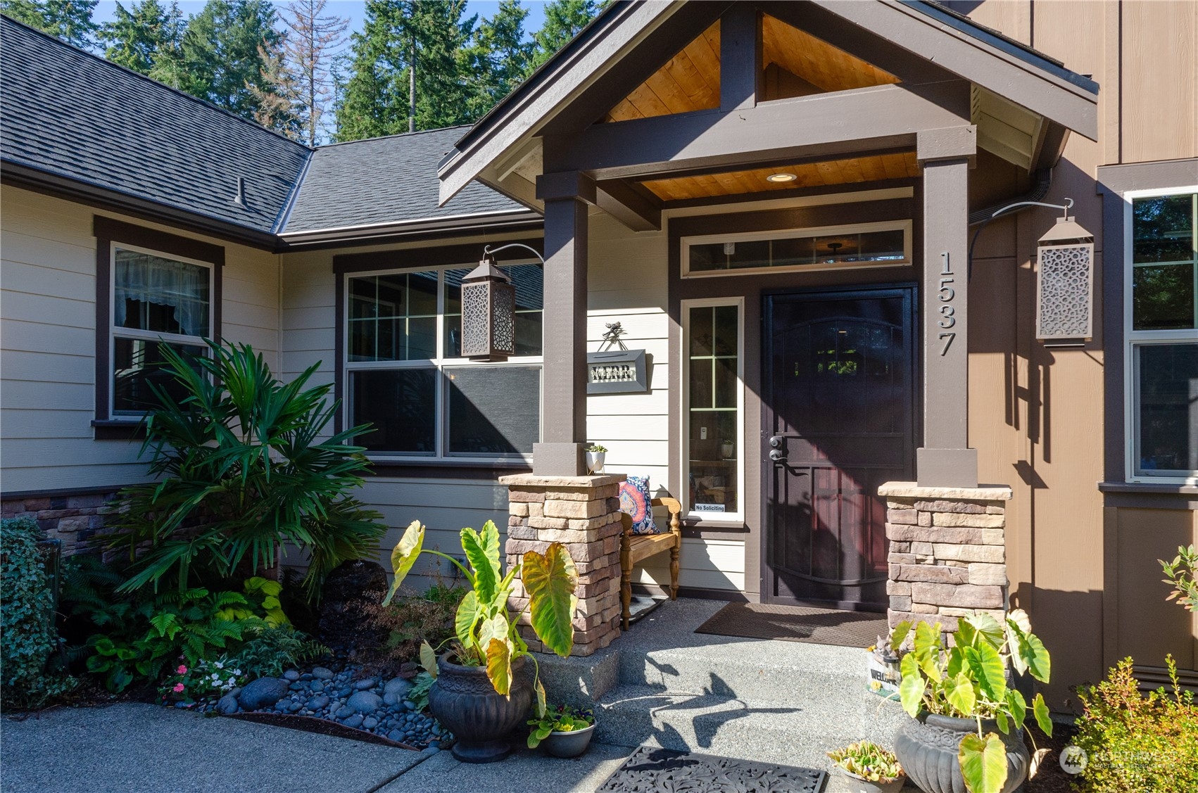 1537 Southwest Old Clifton Road Port Orchard, WA 98367 - Photo 3 of 40 Gallery Image 3