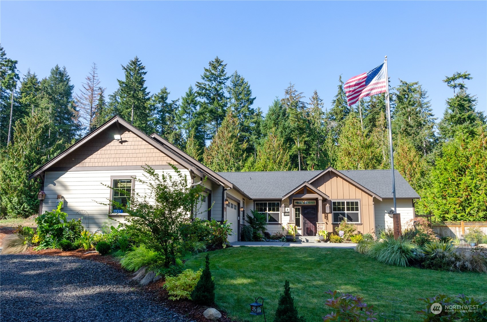 1537 Southwest Old Clifton Road Port Orchard, WA 98367 - Photo 5 of 40 Gallery Image 5
