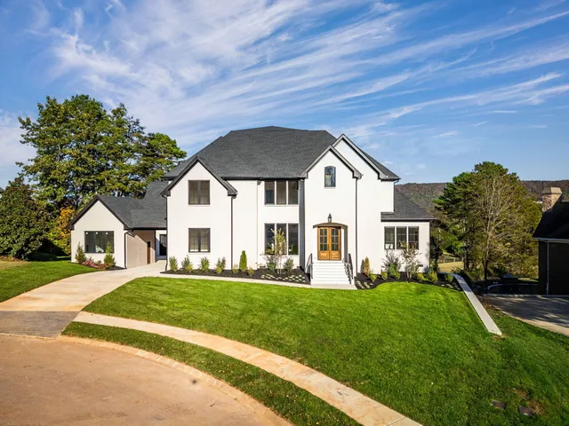 $2,440,000 | 7878 Lexsaturno Lane, Ooltewah, TN 37363