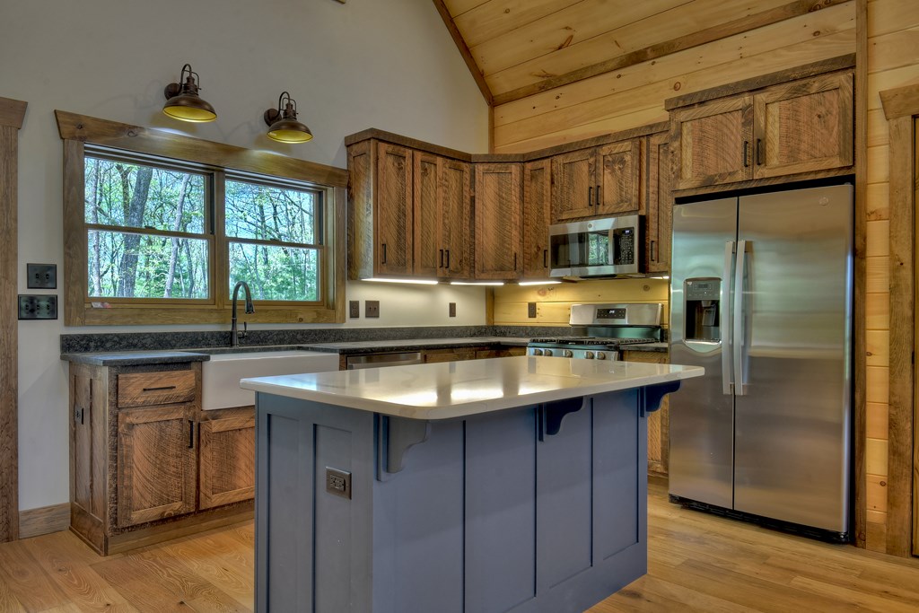 812 Flagpole Road Ellijay, GA 30540 - Photo 18 of 60