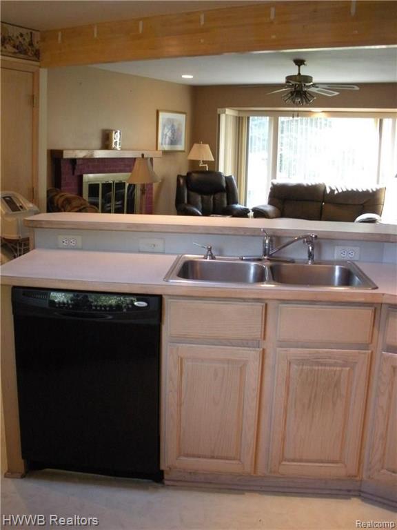 885 Beryl Court Rochester Hills, MI 48307 - Photo 14 of 30