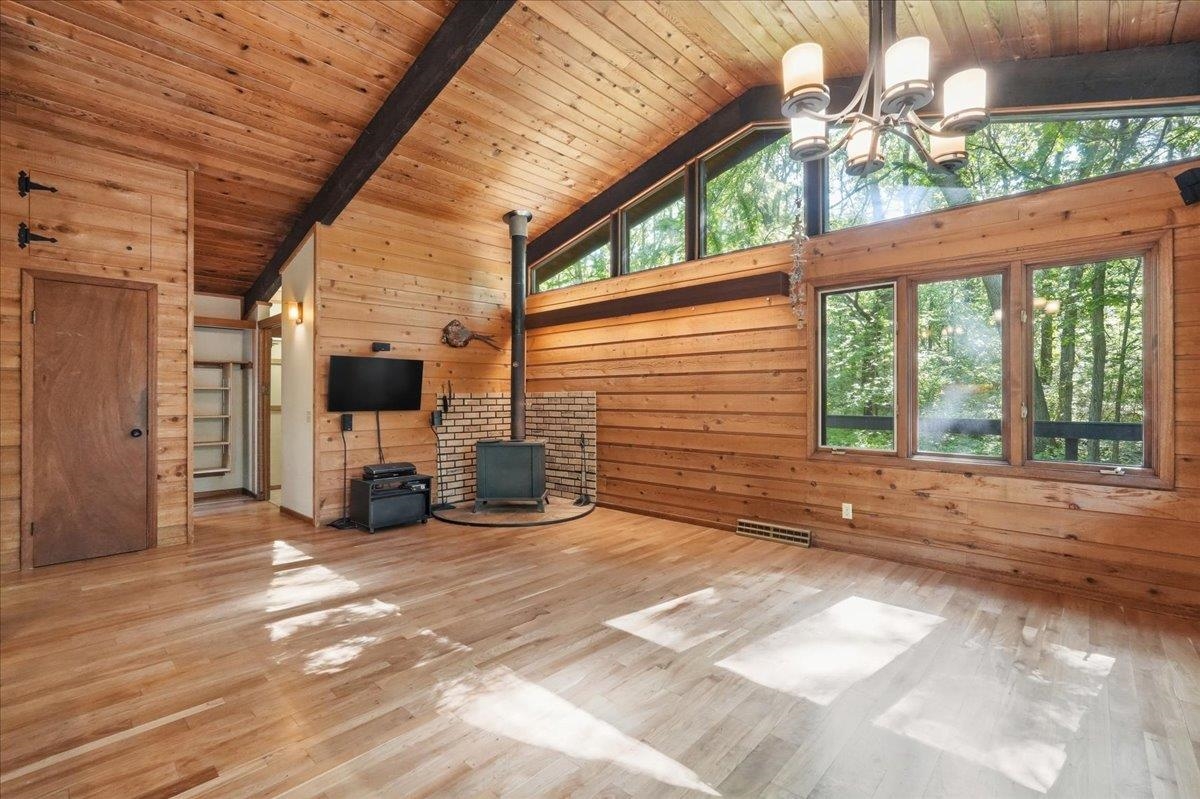 3068 Timber Lane Verona, WI 53593 - Photo 9 of 29