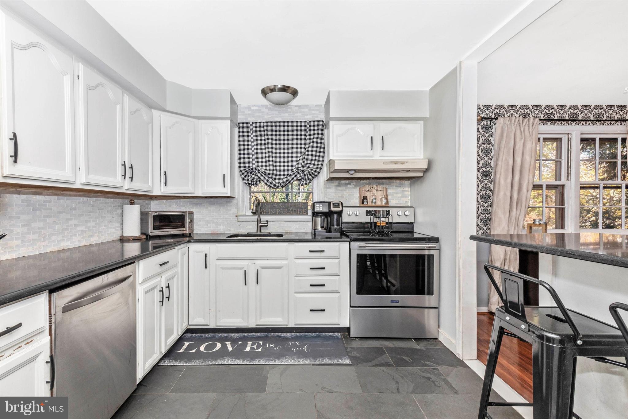 111 Merlin Road Phoenixville, PA 19460 - Photo 10 of 36 Gallery Image 10